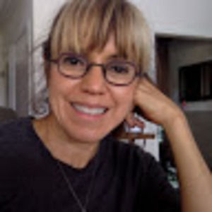 Meet your Posher, Adrienne